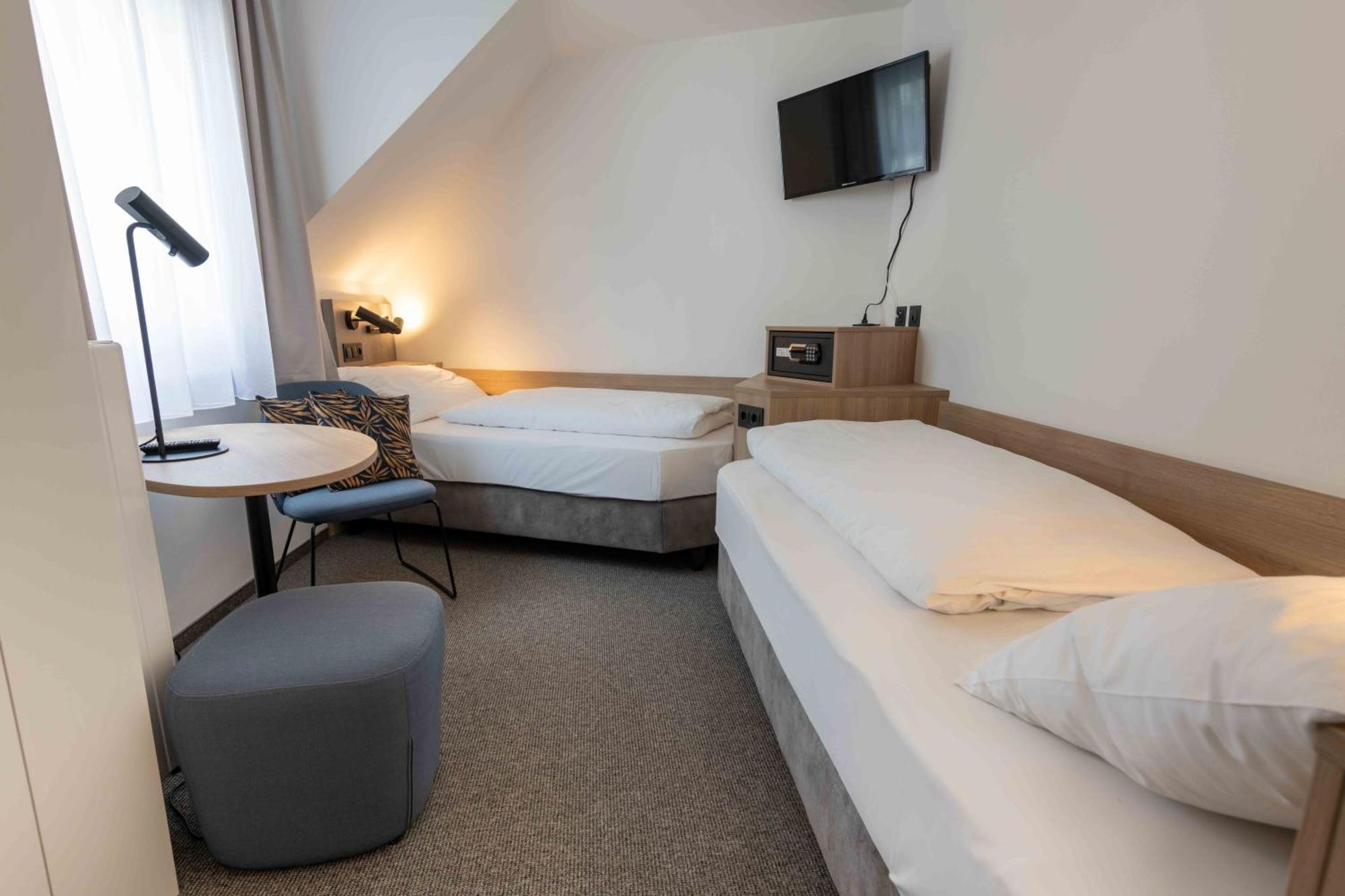 Hotel Anker Klosterneuburg Exterior photo